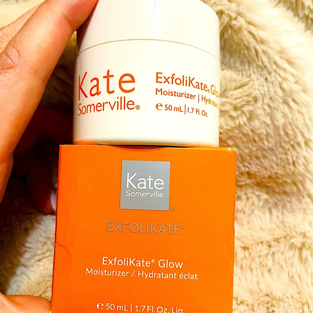 ✨EXFOLIKATE GLOW MOISTURIZER✨